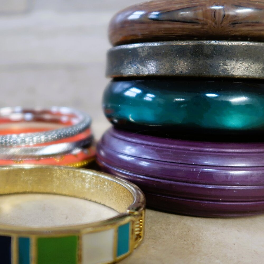 Vintage Bangle Bracelet 9 Pc Enamel Gold Tone 1 Monet Included Stackable Bundle